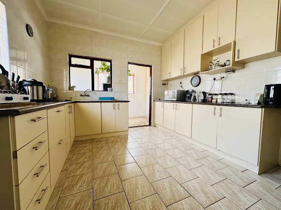 3 Bedroom Property for Sale in Hawston Western Cape